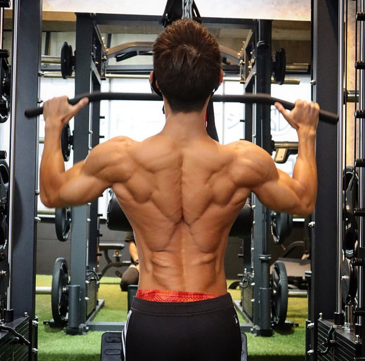 効率重視のボディメイク術‼︎西津トレーナーの実力